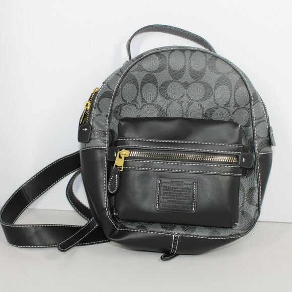 COACH Academy Pack Shoulder sling bag in excellent condition - Picture 1 of 8